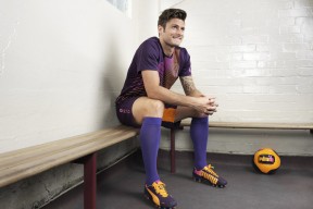 九游娱乐-体坛双线震荡，阿扎伦卡连败新规引哗然，雄鹿深陷争议漩涡